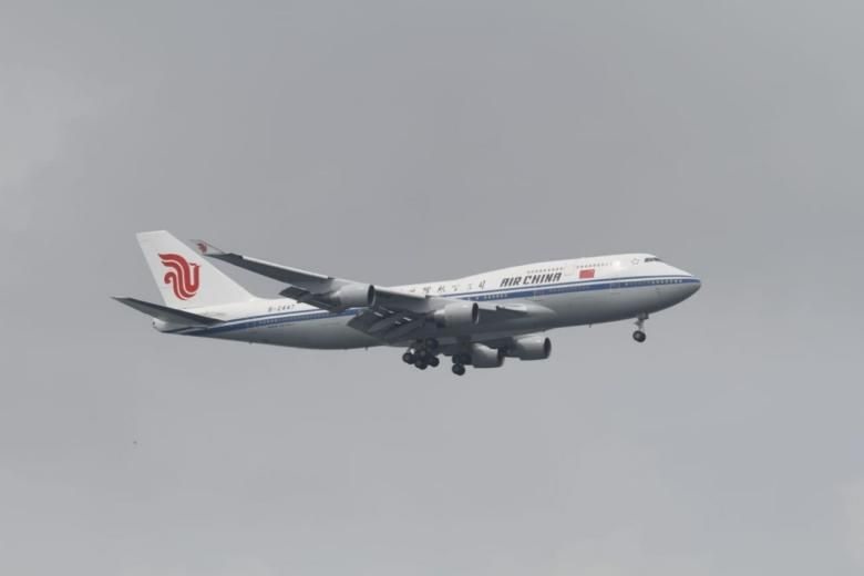 Một trong 3 chiếc máy bay hộ tống ông Kim Jong-un đến Singapore.