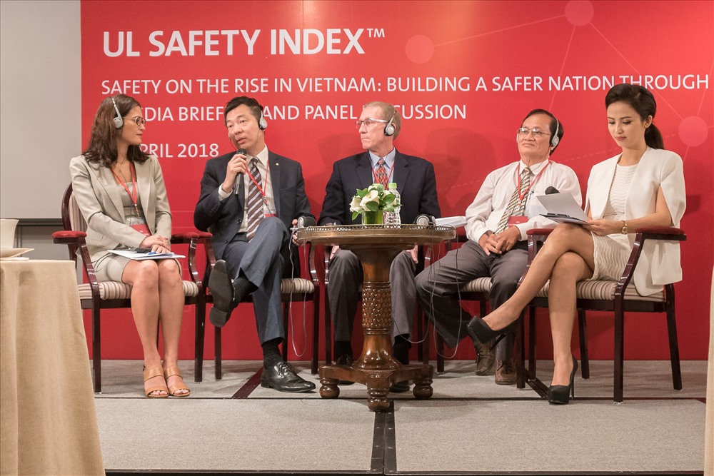 Các chuyên gia cùng thảo luận trong sự kiện Chỉ số an toàn UL Safety Index