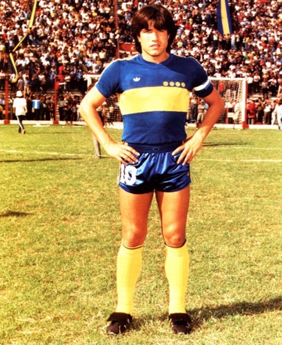 World Cup 1978 và World Cup 1986 ghi nhận 2 cầu thủ có thời gian thi đấu ngắn kỷ lục tại một kỳ World Cup lần lượt là Khemais Labidi (Tunisia) và Marcelo Trobbiani (trong ảnh) (Argentina). Hai cầu thủ này ra sân thi đấu chỉ trong 2 phút.