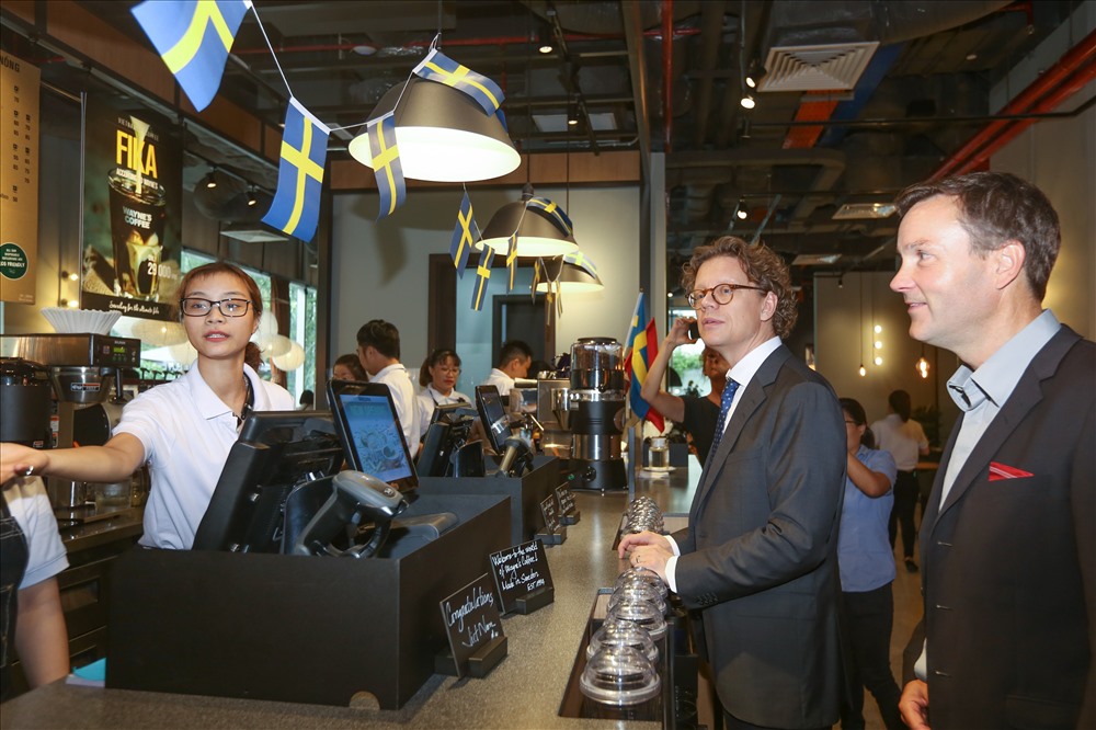 Đại sứ Thụy Điển tại buổi khai trương
