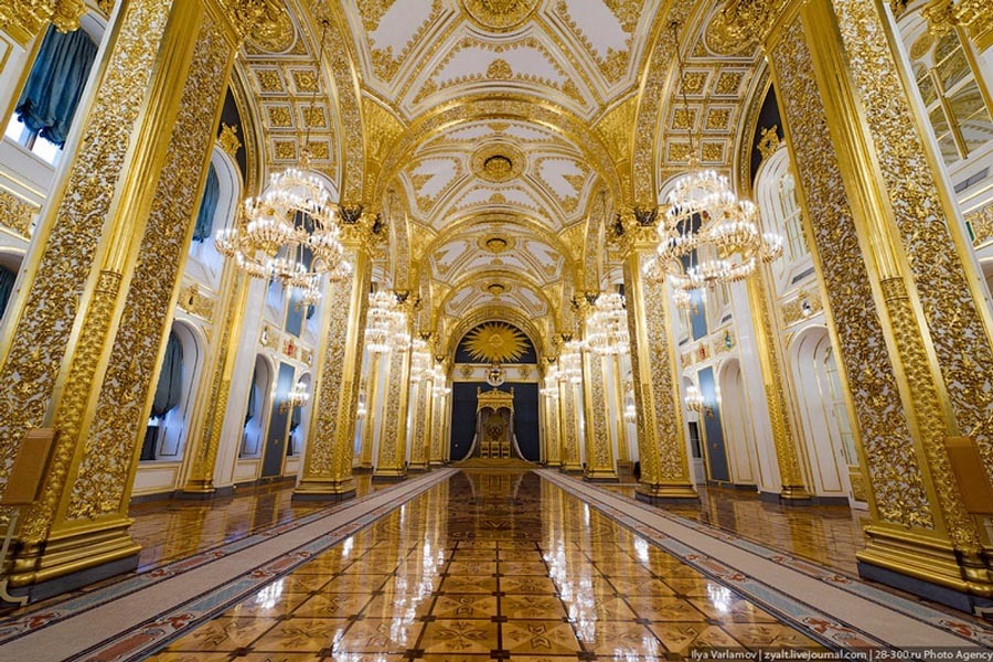 Những hình ảnh tuyệt đẹp trong cung điện chính của điện Kremlin ở Maxcova, Nga sẽ khiến mọi người không khỏi ngạc nhiên và ấn tượng.