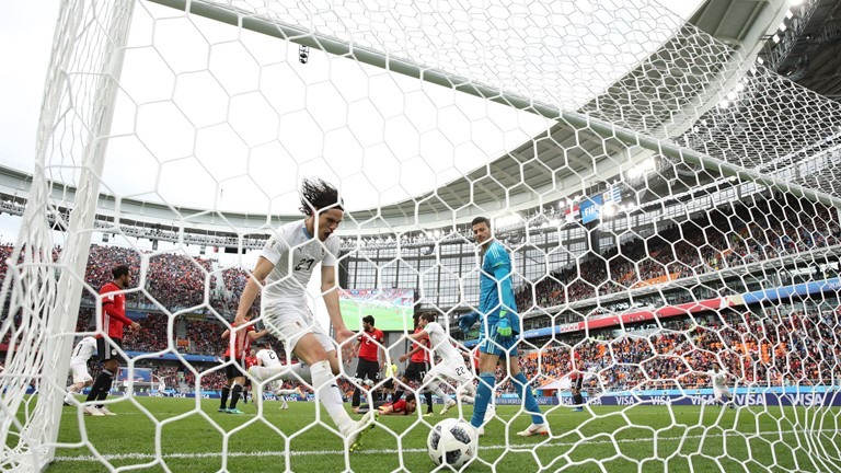 Với chiến thắng 1-0, Uruguay mở toang cánh cửa đi tiếp ở bảng A