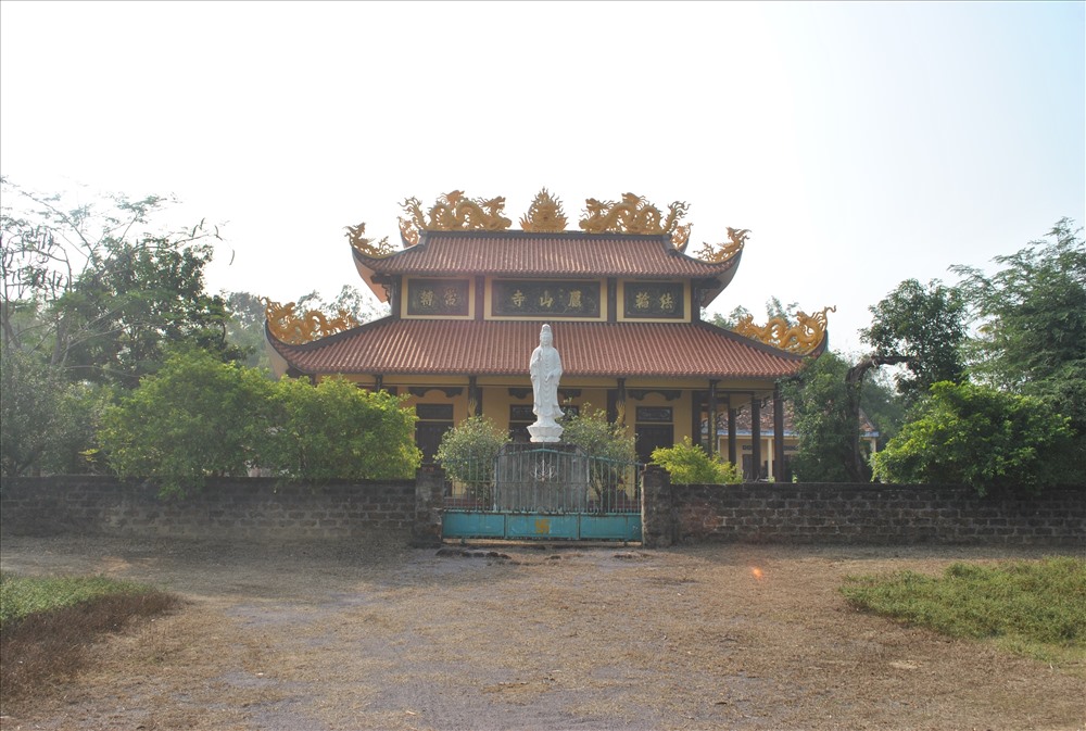 Quang cảnh chùa Nhạn Sơn