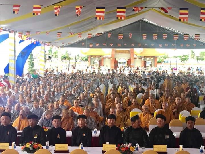 Các chức sắc, tăng ni  tại buổi khánh thành Thiền viện