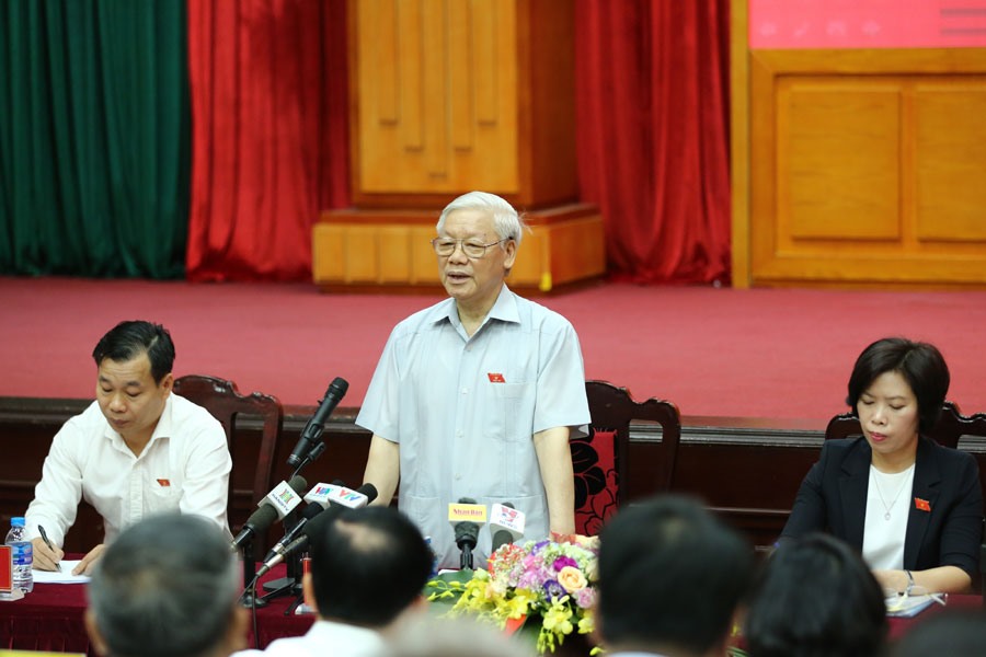 Tổng Bí thư Nguyễn Phú Trọng phát biểu tại buổi tiếp xúc cử tri ngày 17.6. Ảnh: HƯNG NAM