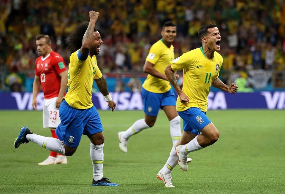Coutinho là người có pha lập công giúp Brazil vượt lên dẫn trước với cú cứa lòng đẹp mắt. Ảnh: FIFA