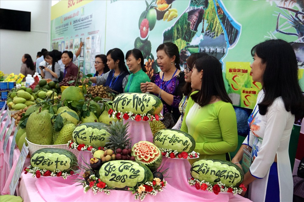 Sản phẩm nông nghiệp Sóc Trăng bên lề Hội  nghị xúc tiến Đầu tư được tổ chức vào ngày mai 19.6 (ảnh Nhật Hồ)