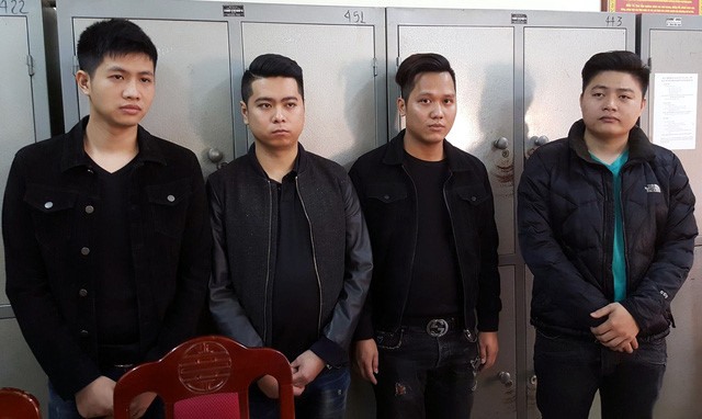 Nguyễn Duy Hải (ngoài cùng bên trái) và 3 đồng phạm khi mới bị bắt. Ảnh: N.T.