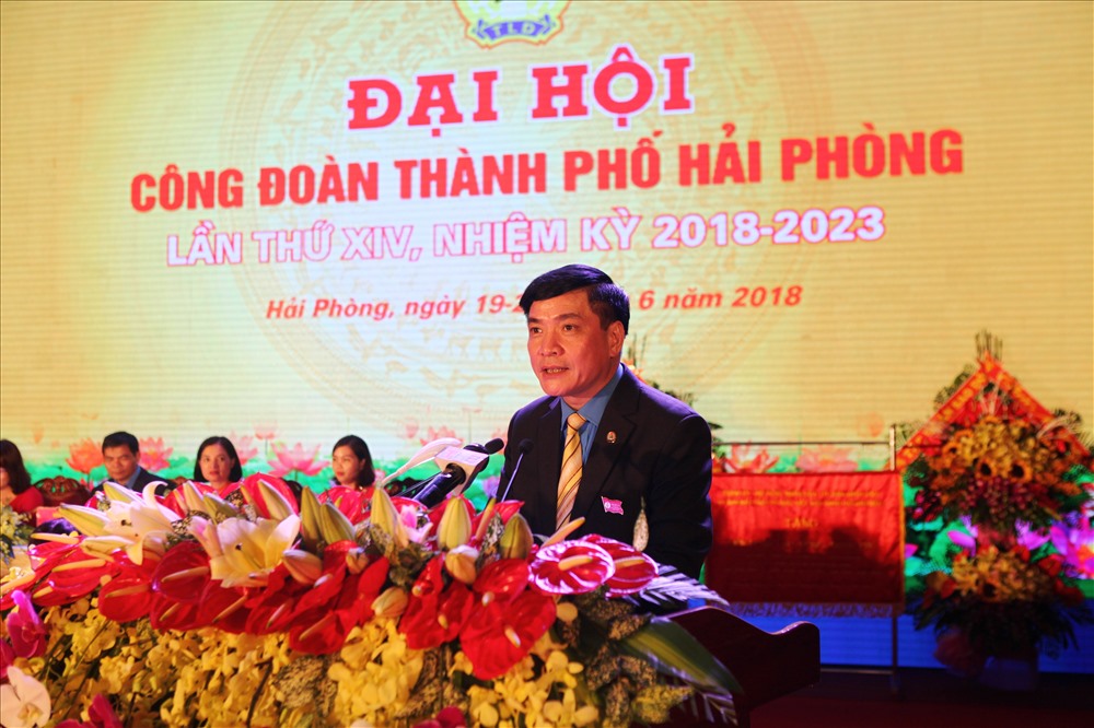 Chủ tịch Tổng LĐLĐ Việt Nam Bùi Văn Cường phát biểu chỉ đạo Đại hội. Ảnh: TN