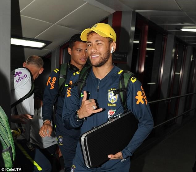 Neymar không chắc chắn sẽ ra sân ở trận gặp Croatia. Ảnh: iCelebTV.