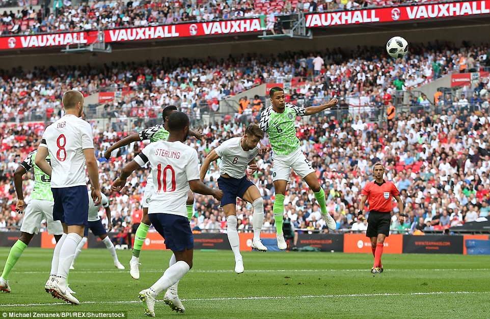 Bàn mở tỷ số trận đấu Anh - Nigeria. Ảnh: REX.