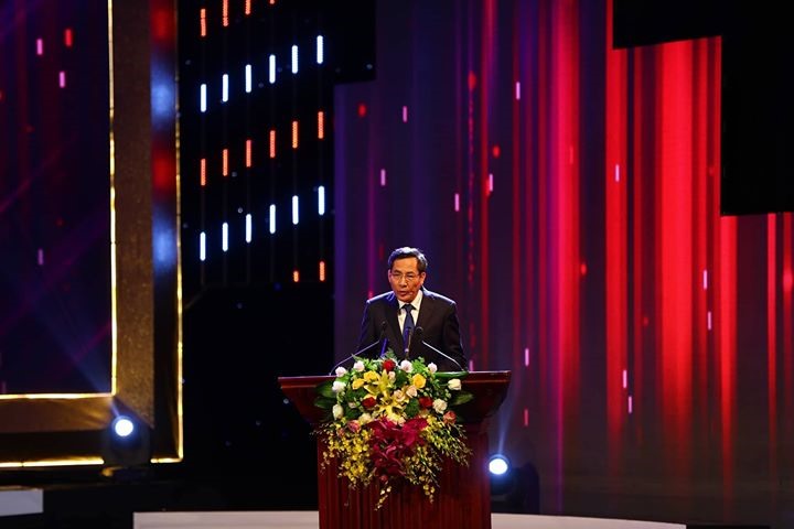  Ủy viên Trung ương Đảng, Tổng Biên tập Báo Nhân dân, Chủ tịch Hội Nhà báo Việt Nam Thuận Hữu phát biểu tại Lễ trao giải