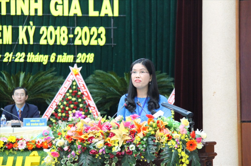 Bà Trần Lệ Nhung tiếp tục được tín nhiệm giữ chức Chủ tịch LĐLĐ tỉnh Gia Lai khóa X, nhiệm kỳ 2013 - 2023. Ảnh: PV