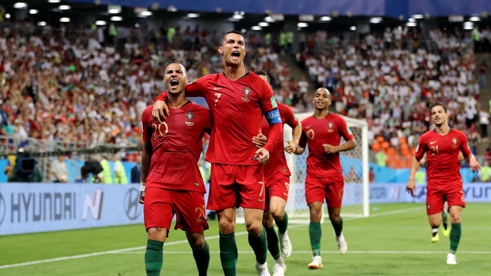 Hòa may mắn Iran ở lượt trận cuối, Bồ Đào Nha giành ngôi nhì bảng B do có cùng điểm với Tây Ban Nha nhưng thua số bàn thắng. 