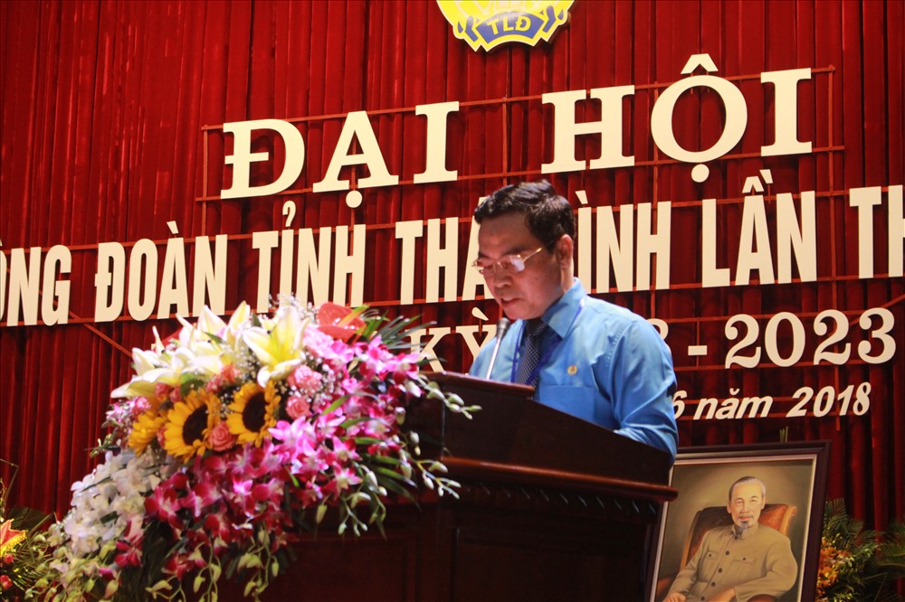 Chủ tịch LĐLĐ tỉnh Thái Bình khóa XXII Trần Việt An phát biểu tại Đại hội. 
