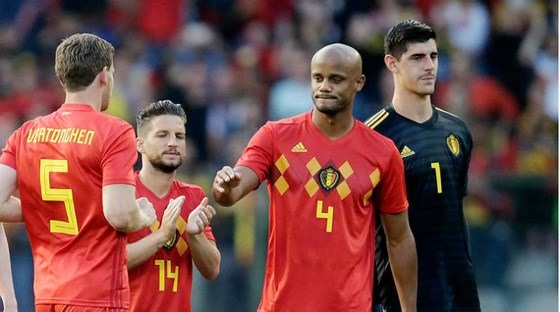 Đội trưởng Kompani của ĐT Bỉ có thể lỡ hẹn World Cup 2018 vì chấn thương.