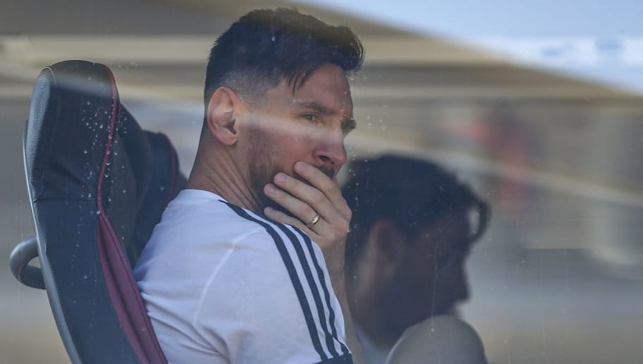 Dẫu sao, Messi đã thoát cảnh sống trong sợ hãi. Ảnh: Reuters.