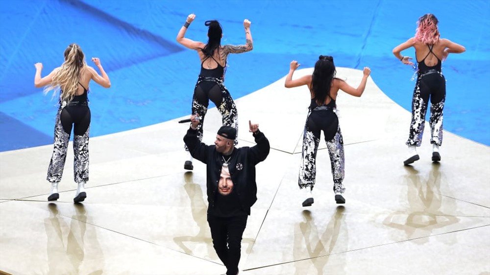 Nghệ sĩ Nicky Jam biểu diễn trong lễ bế mạc trước trận chung kết World Cup 2018. Ảnh: FIFA