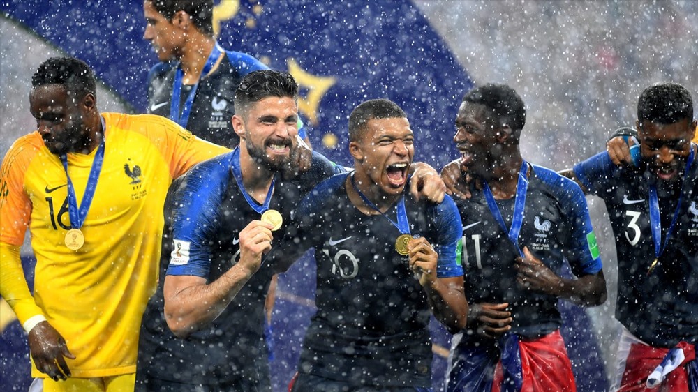 Sau đó Giroud cũng đã cùng các đồng đội vô địch World Cup 2018. Ảnh: FIFA