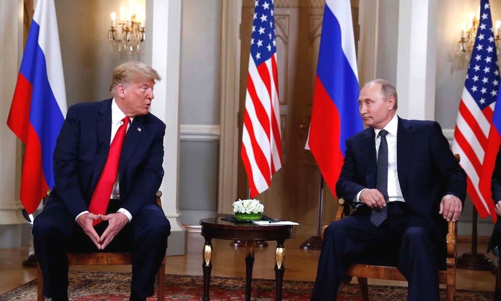 Tổng thống Vladimir Putin và Donald Trump tại hội nghị thượng đỉnh ngày 16.7 ở Helsinki, Phần Lan. Ảnh: Reuters.
