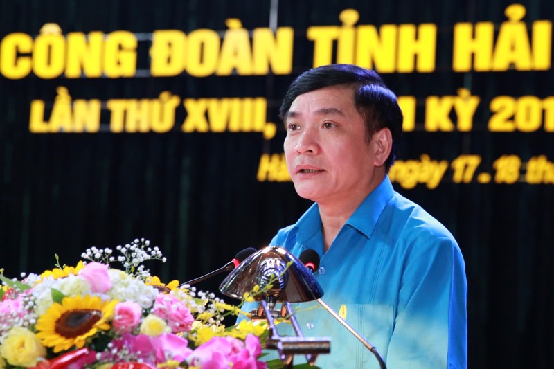 Chủ tịch Tổng LĐLĐVN Bùi Văn Cường phát biểu chỉ đạo tại Đại hội. Ảnh: Hải Nguyễn
