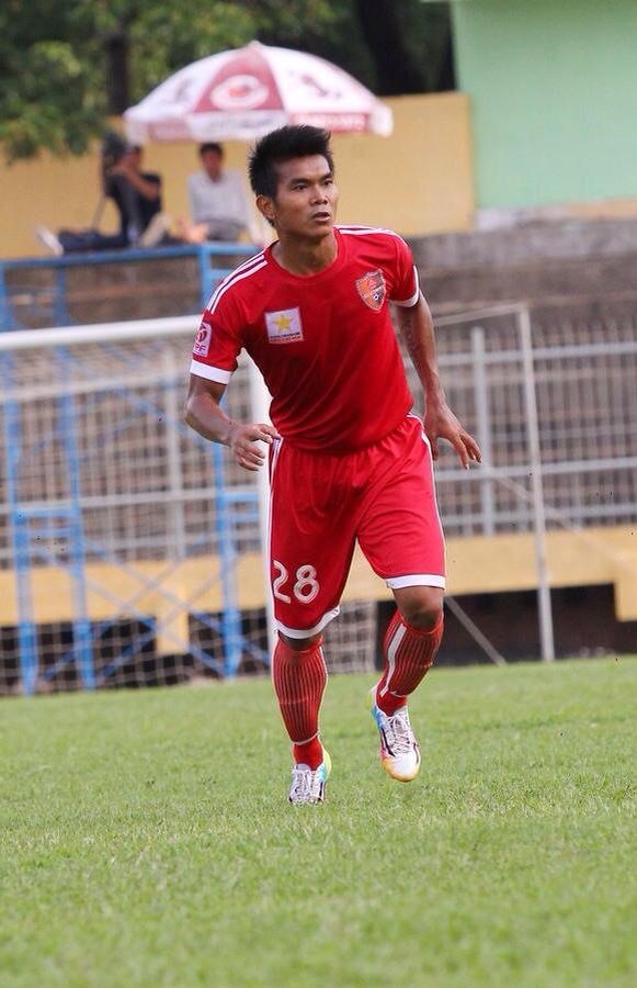 Cầu thủ Trần Quốc Tuấn khi còn thi đấu ở giải hạng Nhất cho CLB Đắk Lắk. Ảnh: Đ.T