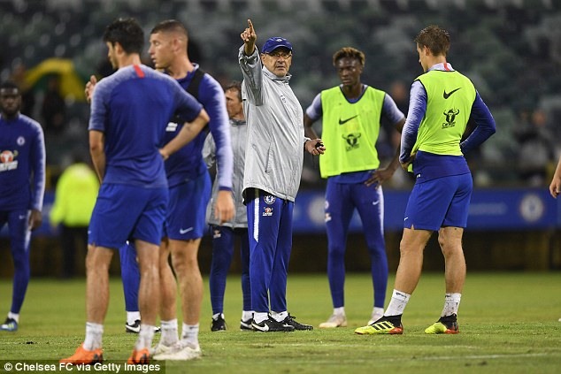 HLV Sarri nhấn mạnh tầm quan trọng của các vị trí trong đội hình Chelsea ở mỗi đợt tấn công. Ảnh: Getty Images.