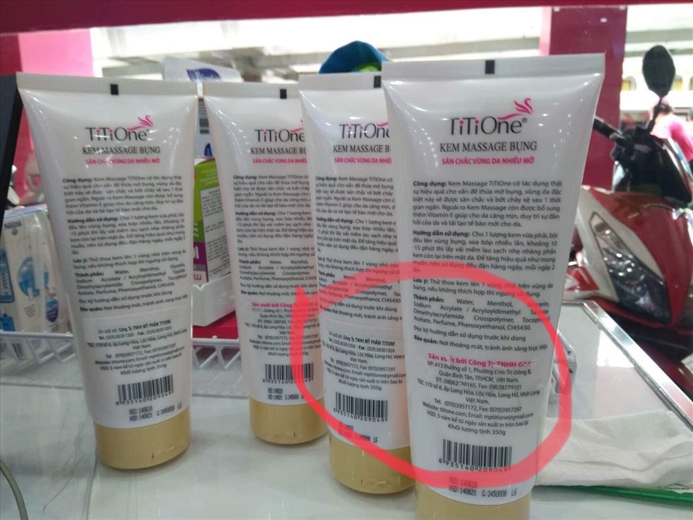 Phát hiện kem massage bụng TiTiOne bán tại Con Cưng có vấn đề nhãn mác 