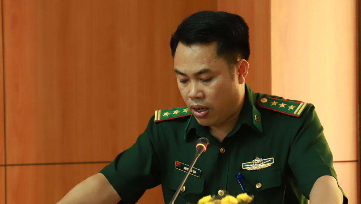 Thượng tá Nguyễn Văn Giáp - Trưởng phòng Phòng chống Ma túy và tội phạm, Bộ đội Biên phòng tỉnh Hà Tĩnh chia sẻ với PV Báo Lao Động