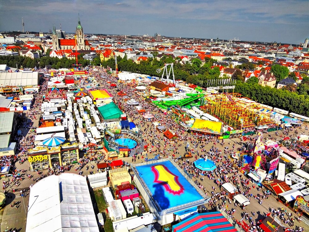 Quang cảnh Munich trong mùa diễn ra lễ hội bia. Ảnh: Vietravel