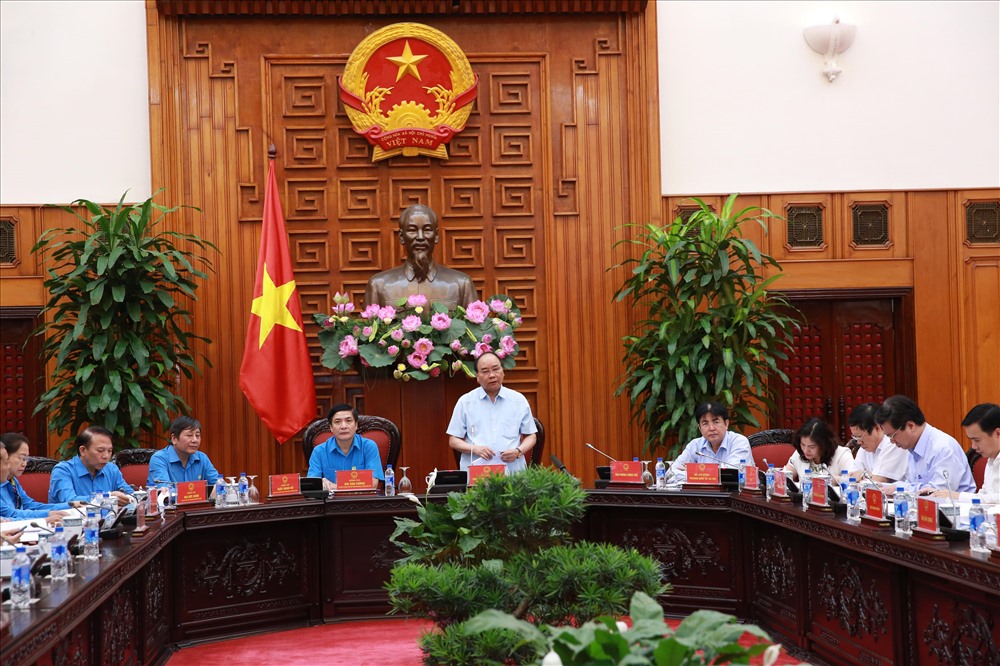 Quang cảnh buổi làm việc giữa Thủ tướng Chính phủ với Tổng LĐLĐVN. Ảnh: Hải Nguyễn