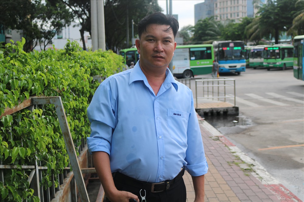 Anh Võ Minh Đăng, tài xế xa khách.
