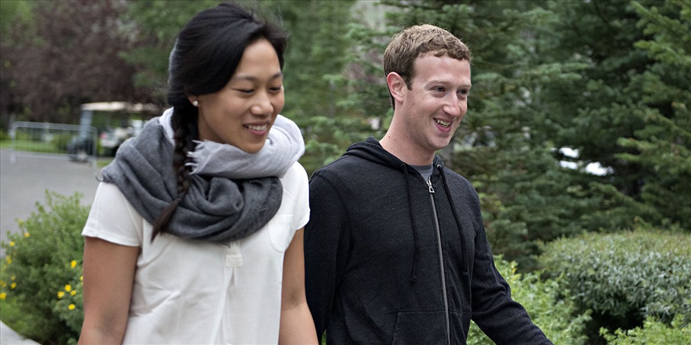 Tháng 12.2015, Zuckerberg công bố thành lập Zuckerberg Chan - công ty thụ hưởng 99% lợi nhuận từ Facebook, với mục đích tái đầu tư vào công cuộc cải thiện sự biến đổi khí hậu thế giới.