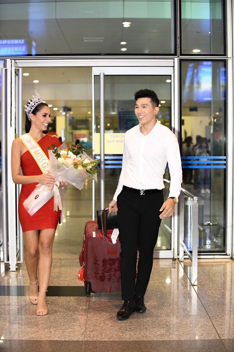 Hoa hậu Barbara Vitorelli đến Hà Nội lần này được Uỷ quyền trao bản quyền tham dự cuộc thi Miss Global tại Việt Nam.