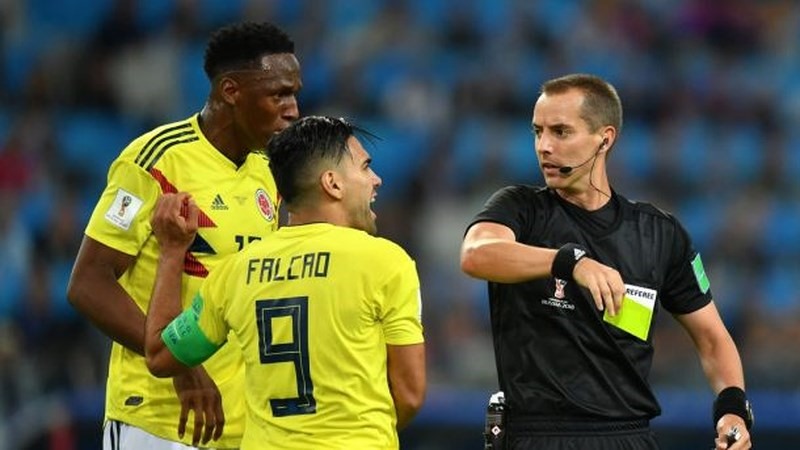“Cậu bé vàng” chỉ trích trọng tài Geiger, người cầm còi trận Anh và Colombia và cho rằng ông thiên vị cho ĐT Anh. Ảnh: FIFA