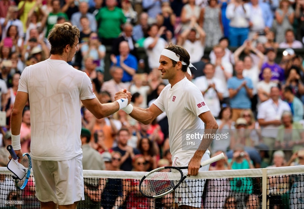 Federer tỏ ra quá mạnh so với các đối thủ trên mặt sân cỏ sở trường. Ảnh: Getty.