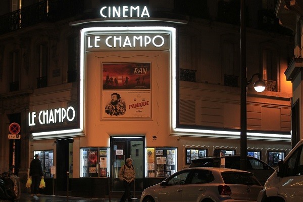 Le Champollion, hay còn gọi với cái tên trìu mến “Le Champo” là một rạp chiếu phim độc lập nằm trong Khu phố La-tinh của Paris. 