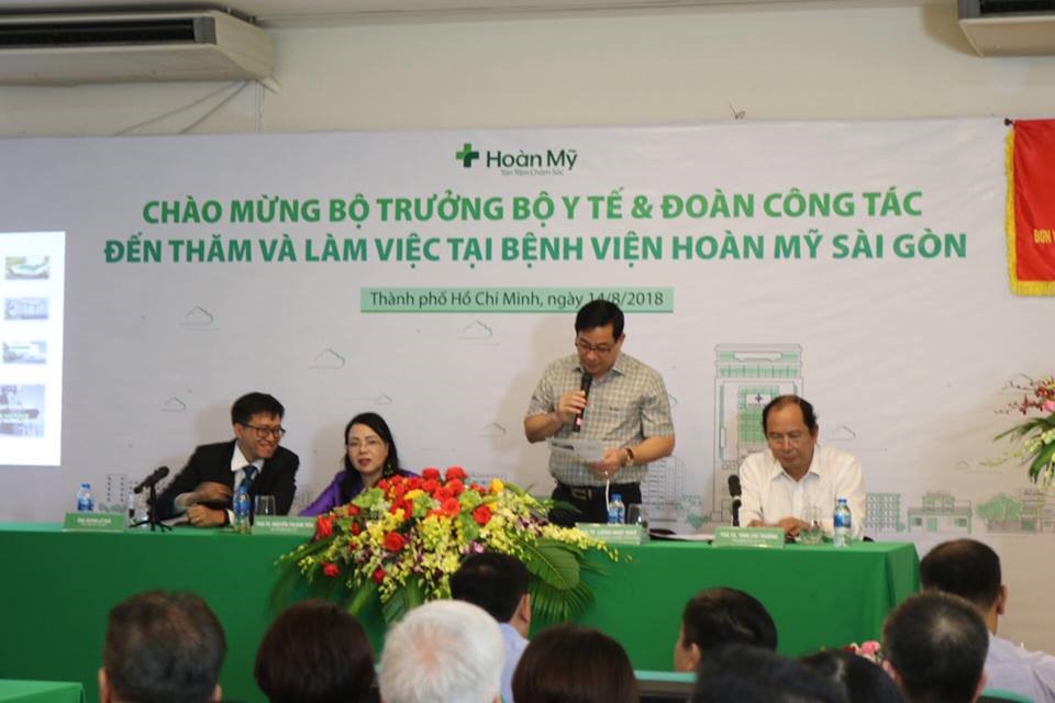 Bộ trưởng Nguyễn Thị Kim Tiến :“Cần phải áp dụng công nghệ thông tin vào công tác khám chữa bệnh để thuận tiện cho người dân.”