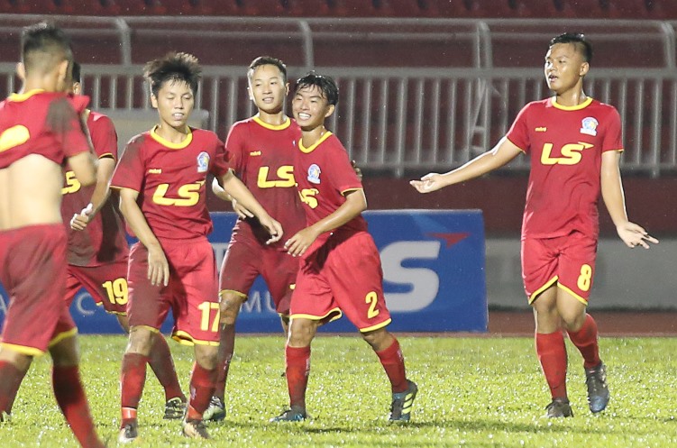 Chủ nhà Sài Gòn FC nhen nhóm hi vọng vào bán kết sau chiến thắng trước An Giang. 