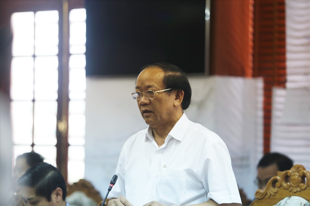 Chủ tịch UBND tỉnh Quảng Nam kiến nghị tại cuộc họp. Ảnh: Đ.V