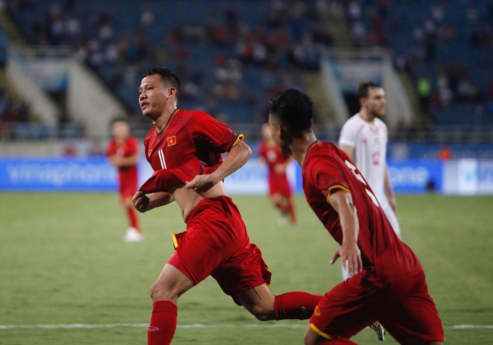 Anh Đức tiếp tục cho thấy “vân son” của mình khi lập công mang về bàn thắng gỡ hòa 1-1 cho U23 Việt Nam. Ảnh: Đ.H