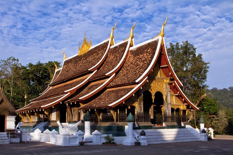 Chùa Xieng Thong là ngôi chùa Phật giáo cổ nhất nằm ở phía bắc thành phố Luang Phrabang