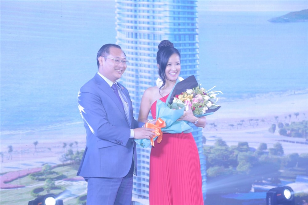Diva Hồng Nhung  mong muốn cô  sẽ là chủ nhân của căn hộ TMS Luxury Hotel & Residence Quy Nhon