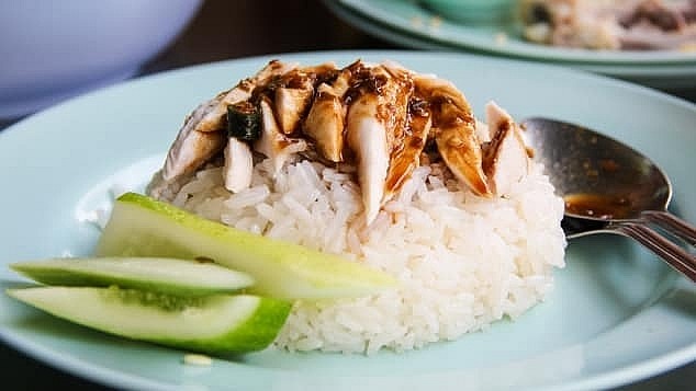 Cơm gà Thái Lan - Kao Man Gai.