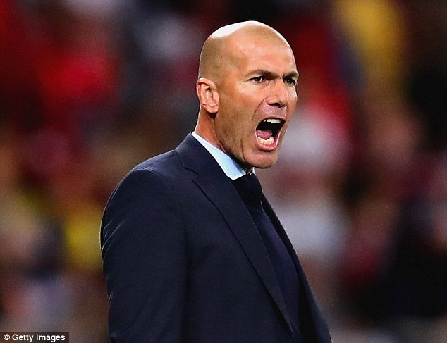 Zidane vẫn chưa làm việc sau khi rời Real Madrid. Ảnh: Getty.