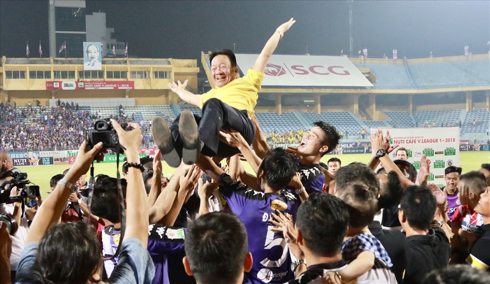 5 tuyển thủ U23 Việt Nam đá chính giúp CLB Hà Nội của bầu Hiển vô địch sớm V.League 2018 trước 5 vòng đấu. Ảnh: T.L