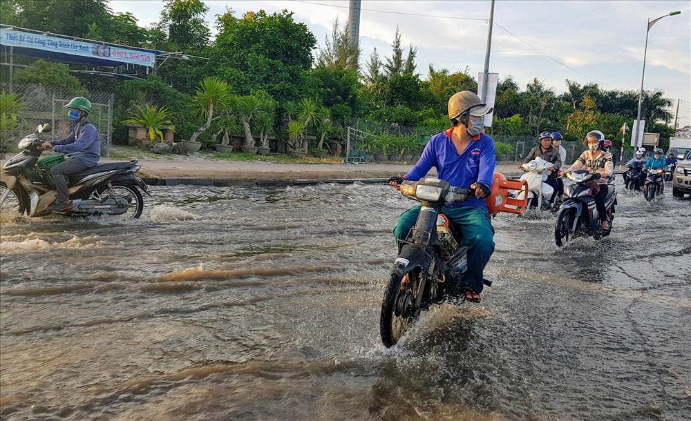 Hình ảnh về một số tuyến đường ở Cần Thơ bị ngập do triều cường