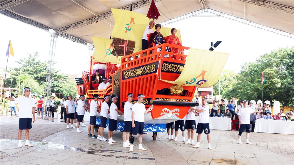 Mô hình phục chế Châu Ấn thuyền do tỉnh Nagasaki (Nhật Bản) trao tặng thành phố Hội An. Ảnh: T.L