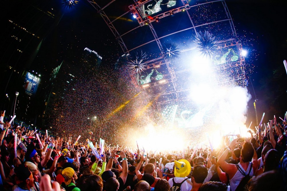 Những bữa tiệc âm nhạc thường thu hút được một lượng đông khán giả, đặc biệt là các bạn trẻ.

