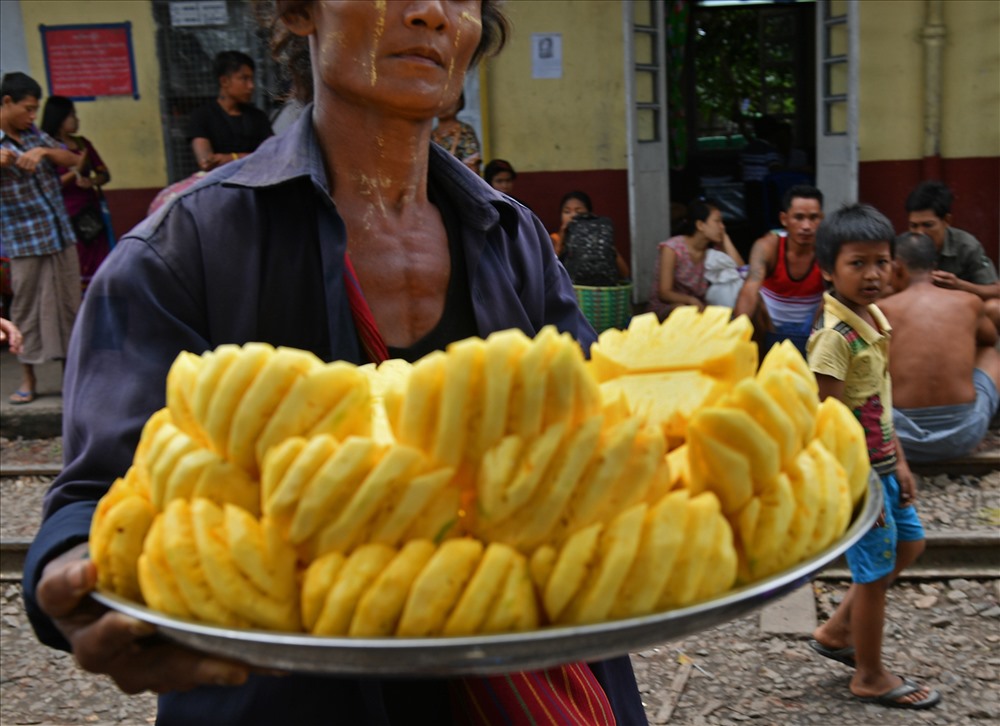 Người đàn ông bán dứa.